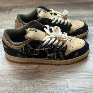 “Cactus jack” Nike SB dunk low SIZE 12